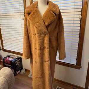 Elegant Tan Teddy Coat for Women. Warm! New without tags.